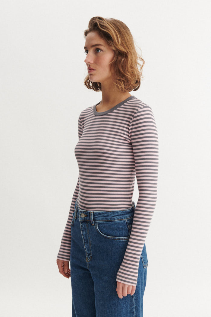 Basic Apparel Ludmilla LS Tee T-shirts 841 Rose shadow /Poppy seed